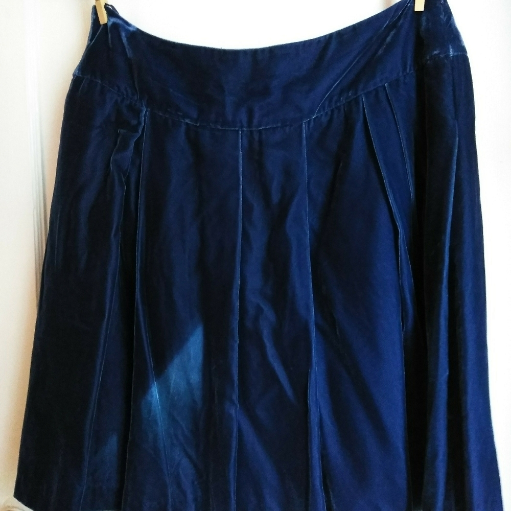Blue velvet skirt